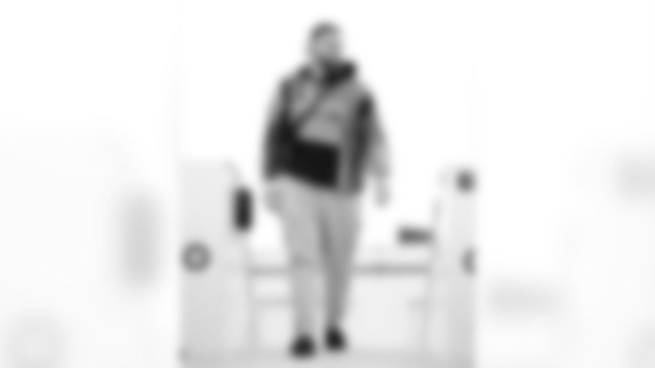 Alec Anderson (70). Buffalo Bills travel to Cleveland, December 20, 2025 at Buffalo Niagara International Airport.