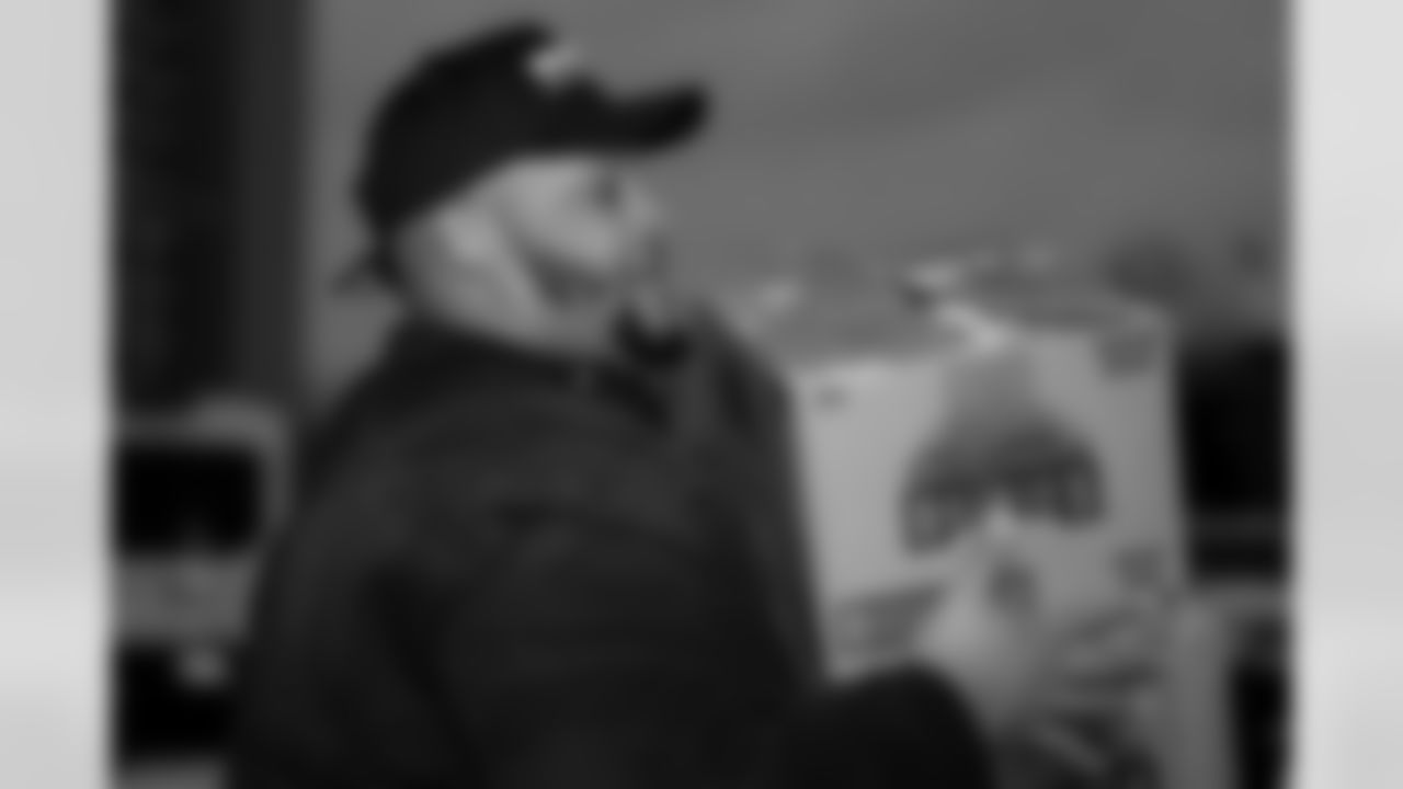 Dion's Dreamers Food Giveaway, December 09, 2025 at the Salvation Army.