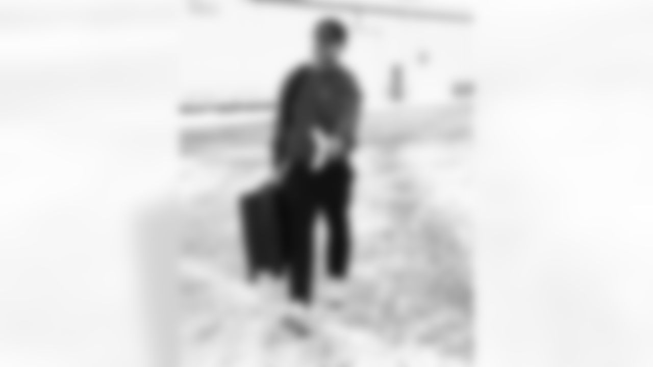 Shane Buechele (6). Buffalo Bills travel to Foxborough, December 13, 2025 at Buffalo Niagara International Airport.