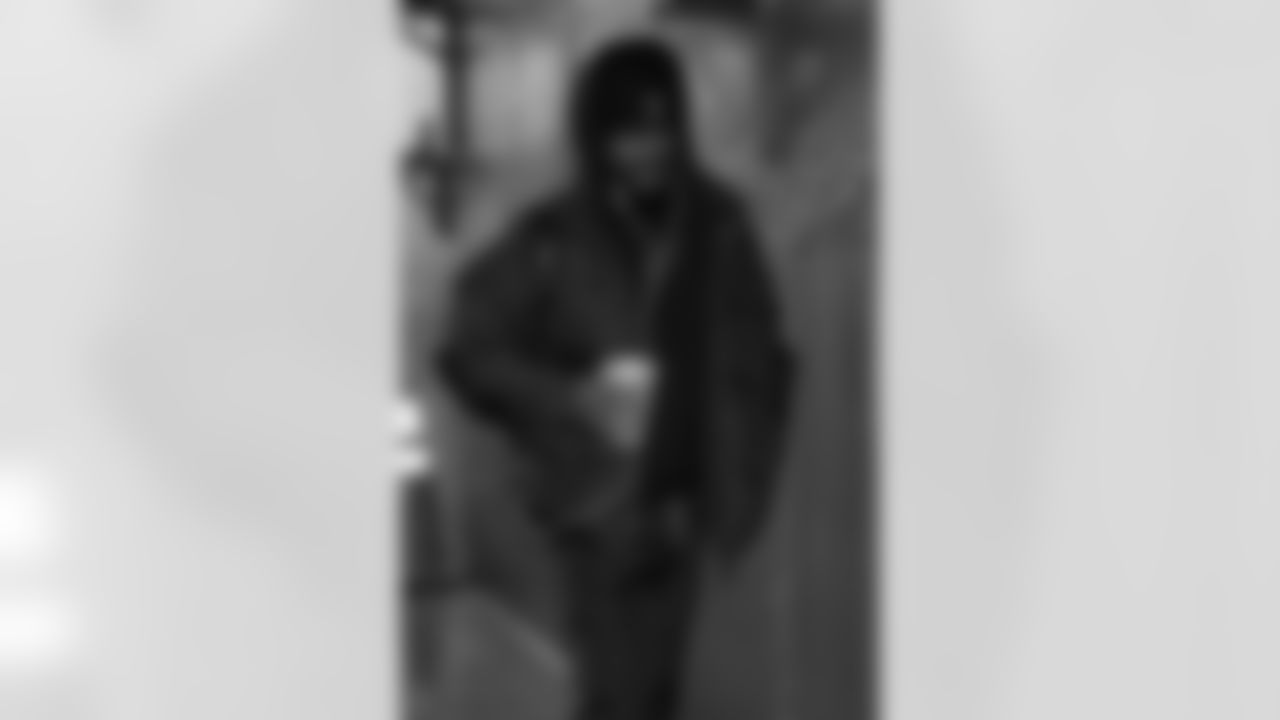 Buffalo Bills vs Philadelphia Eagles, Regular Season, December 28, 2025 at Highmark Stadium.