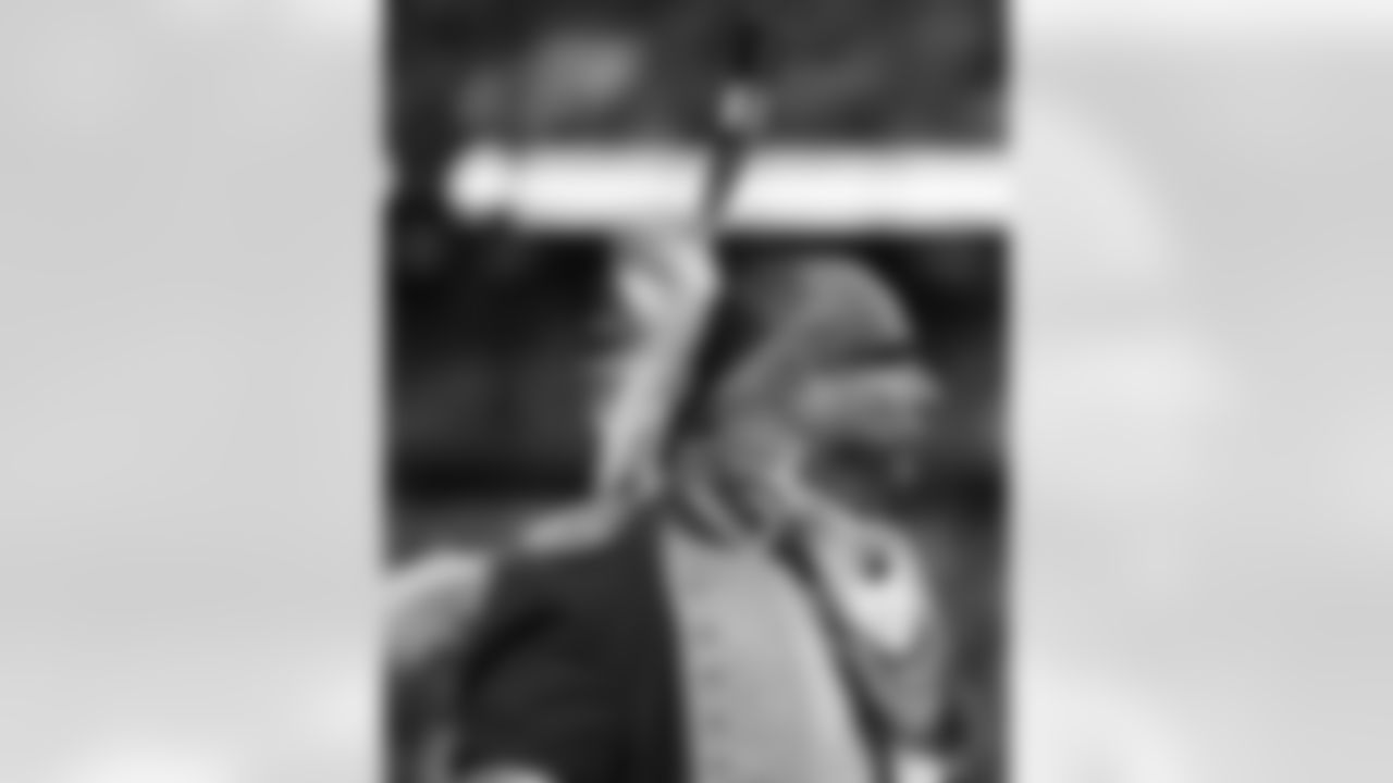 Buffalo Bills vs Tampa Bay Buccaneers, Regular Season, November 16, 2025 at Highmark Stadium.