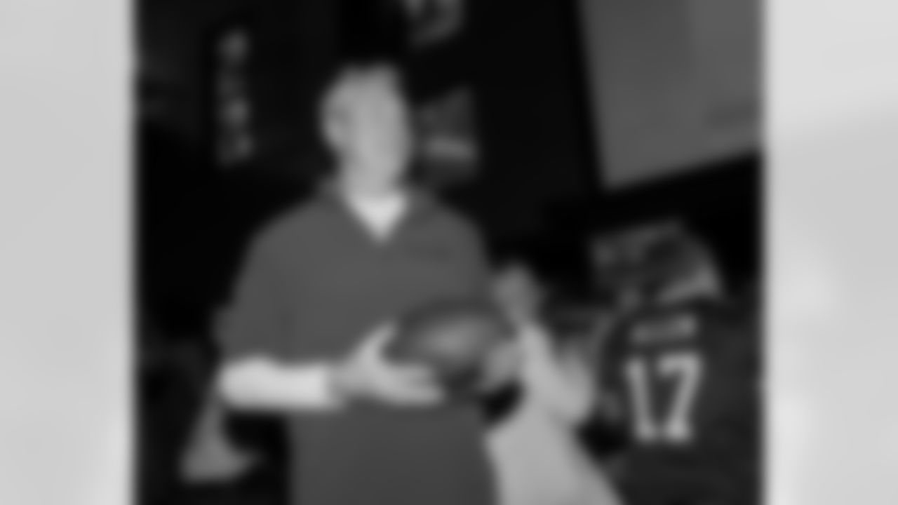 Buffalo Bills vs New England Patriots Watch Party, December 14, 2025 at Real Sports Bar & Grill.