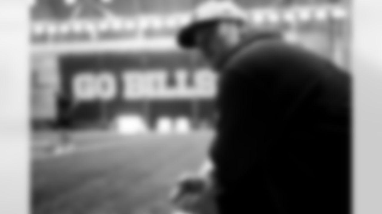 Spencer Brown (79). Buffalo Bills players work out during Phase One of voluntary off-season workouts, April 24, 2025 at the Buffalo Bills Training Center.