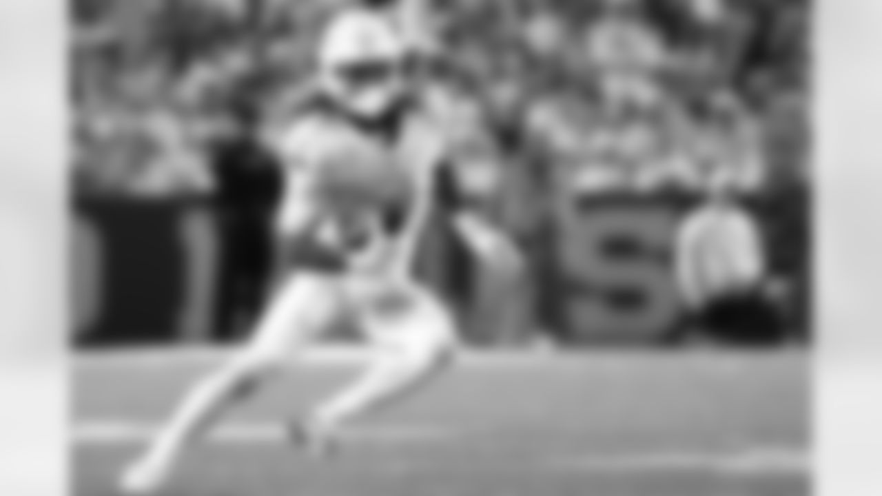 Buffalo Bills vs New England Patriots, Regular Season, October 05, 2025 at Highmark Stadium.