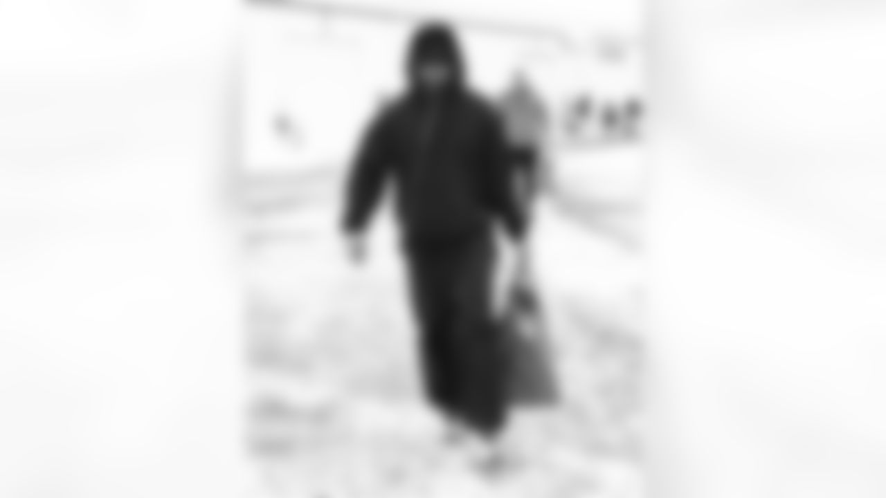 Matt Milano (58). Buffalo Bills travel to Foxborough, December 13, 2025 at Buffalo Niagara International Airport.