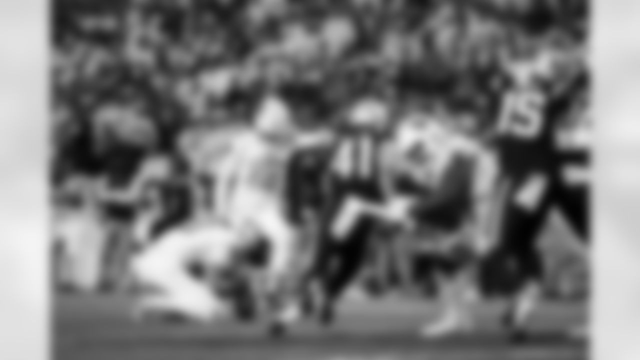 Buffalo Bills vs New England Patriots, Regular Season, October 05, 2025 at Highmark Stadium.