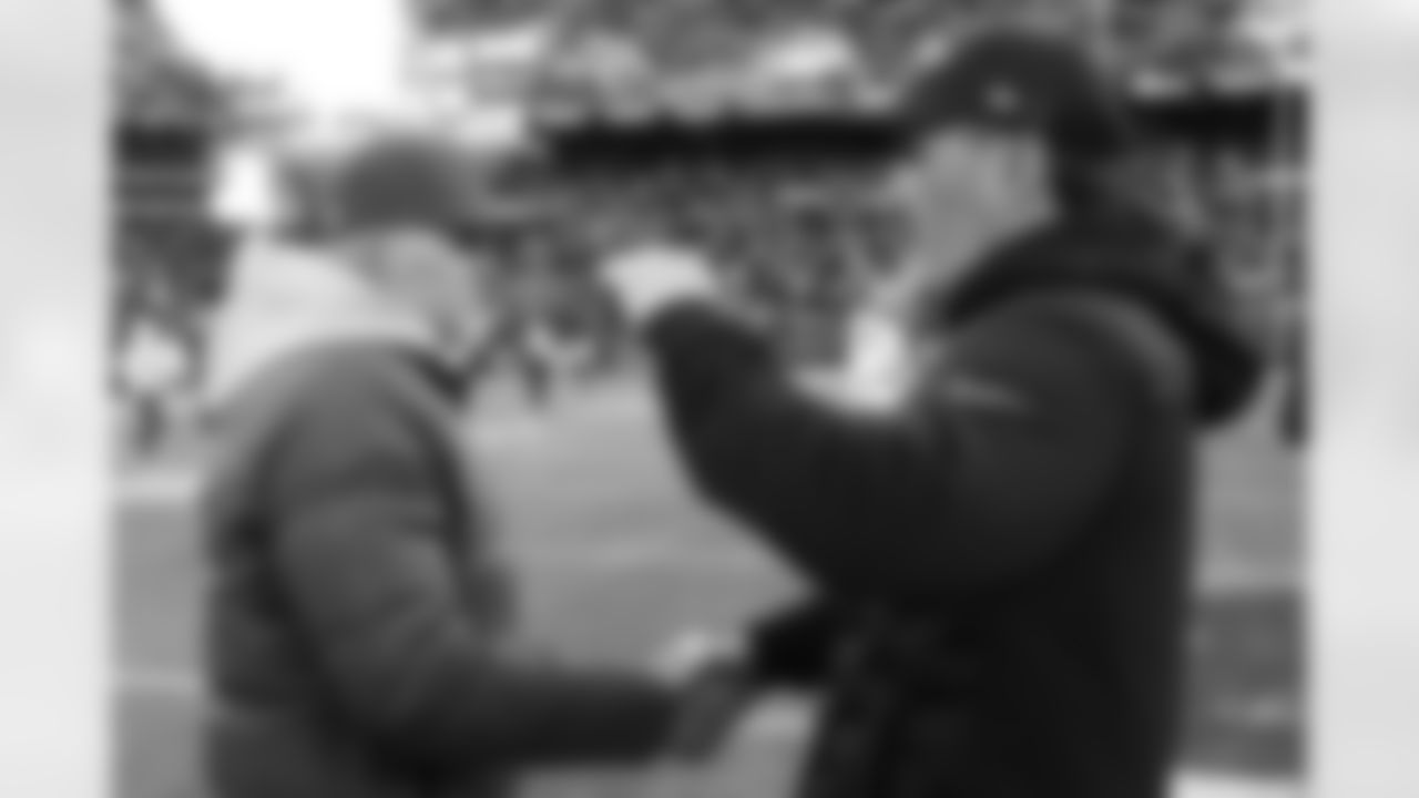 Cleveland Browns vs Buffalo Bills, Regular Season, December 21, 2025 at Huntington Bank Field.