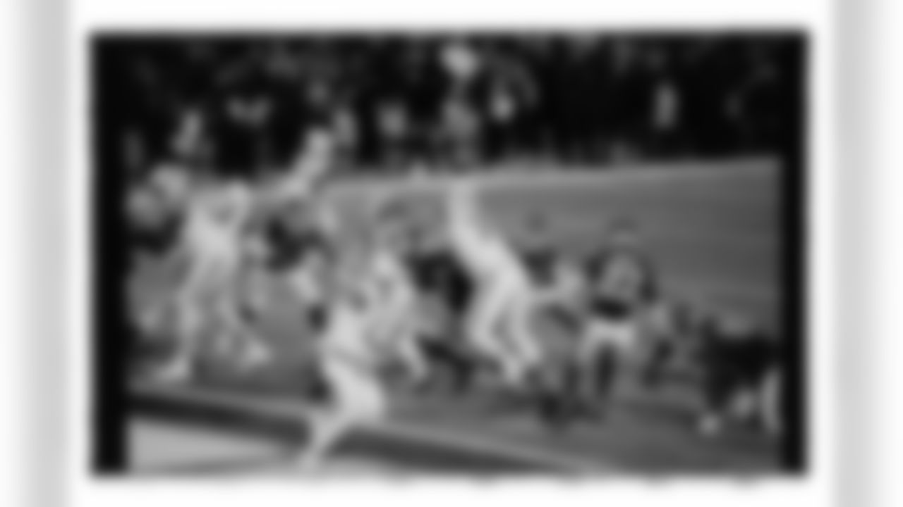 Buffalo Bills vs New York Jets, Regular Season, January 04, 2026 at Highmark Stadium.