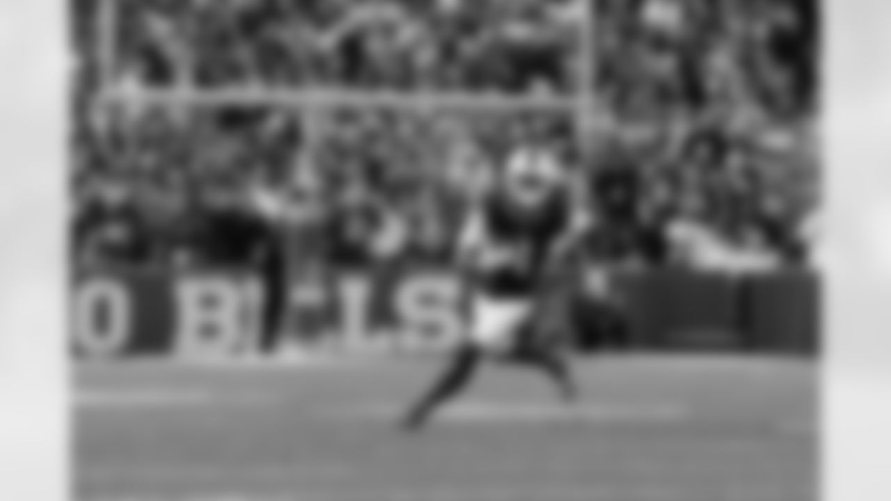 Buffalo Bills vs Kansas City Chiefs, Regular Season, November 02, 2025 at Highmark Stadium.