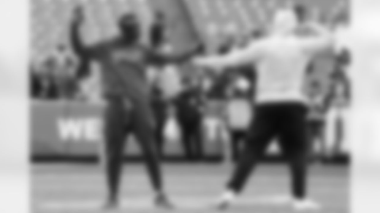 Buffalo Bills vs Tampa Bay Buccaneers, Regular Season, November 16, 2025 at Highmark Stadium.