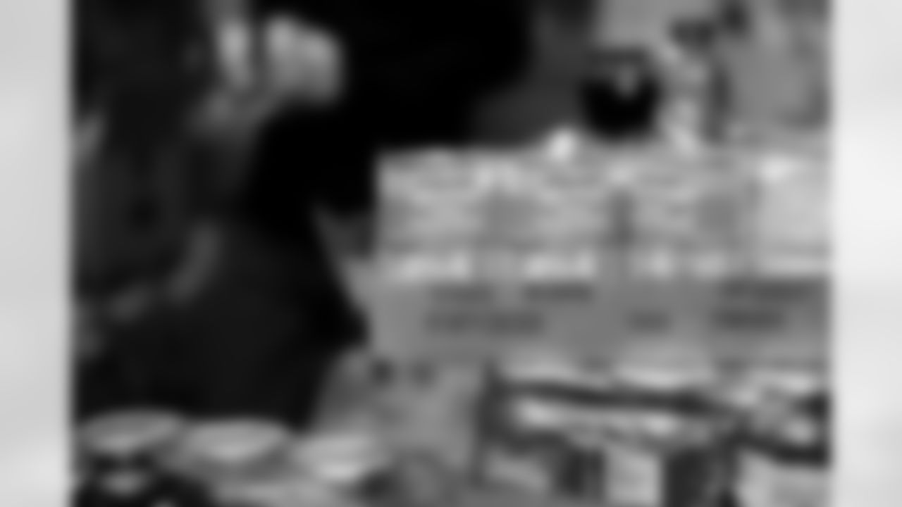 Dion's Dreamers Food Giveaway, December 09, 2025 at the Salvation Army.