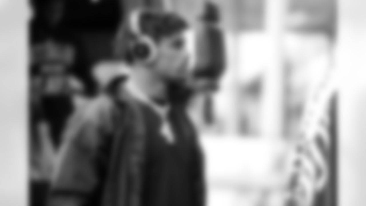 Miami Dolphins vs Buffalo Bills, Regular Season, November 09, 2025 at Hard Rock Stadium.