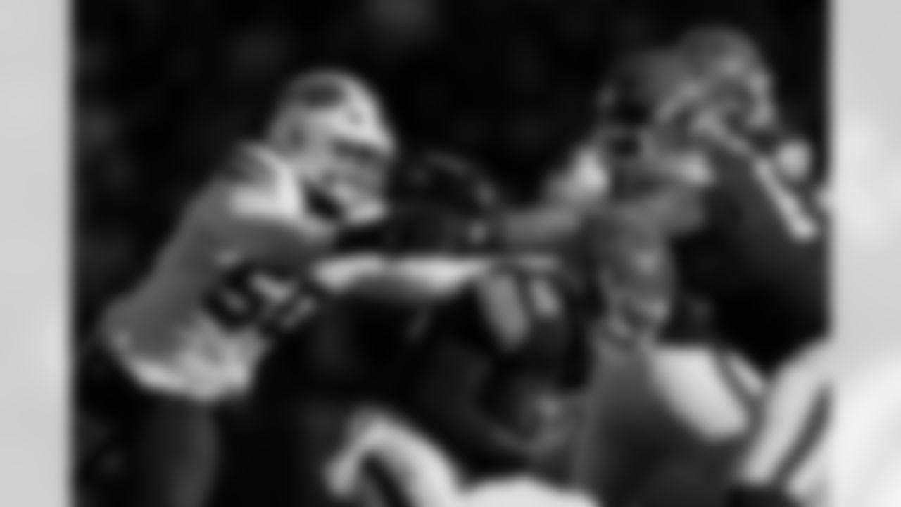 Cleveland Browns vs Buffalo Bills, Regular Season, December 21, 2025 at Huntington Bank Field.