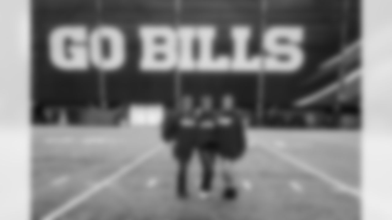 Buffalo Bills vs Philadelphia Eagles, Regular Season, December 28, 2025 at Highmark Stadium.