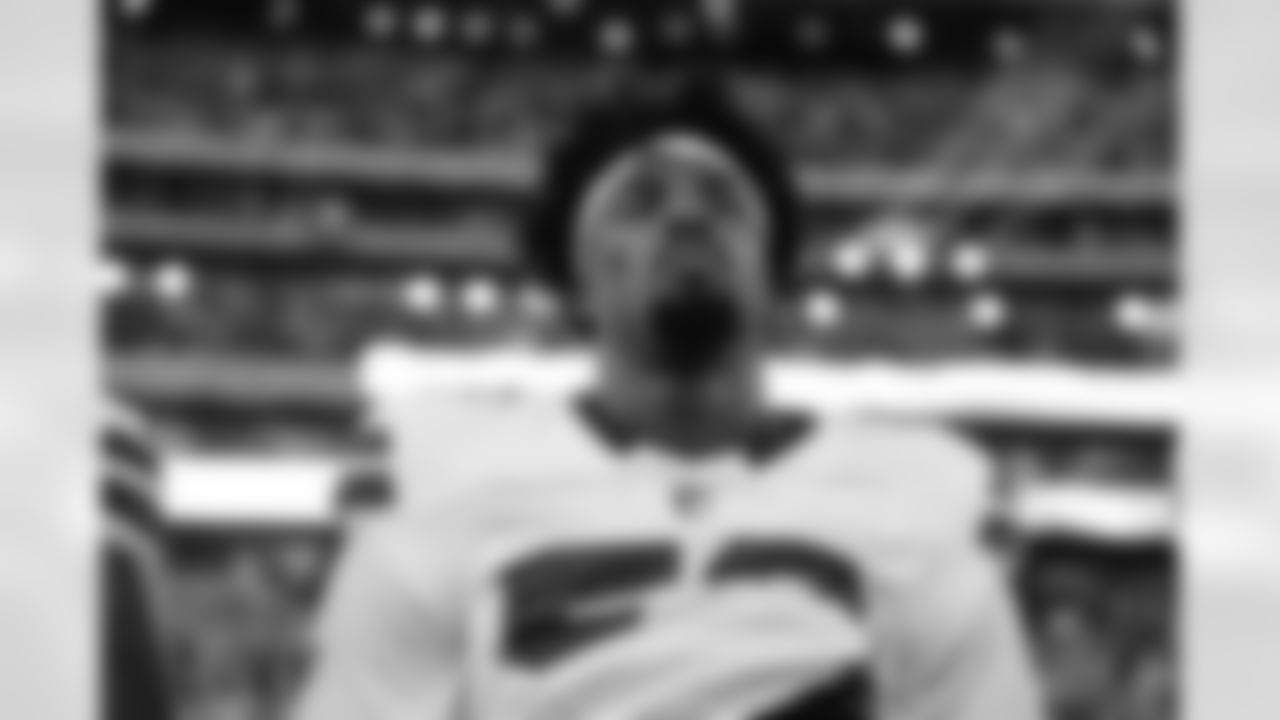 Houston Texans vs Buffalo Bills, Regular Season, November 20, 2025 at NRG Stadium.