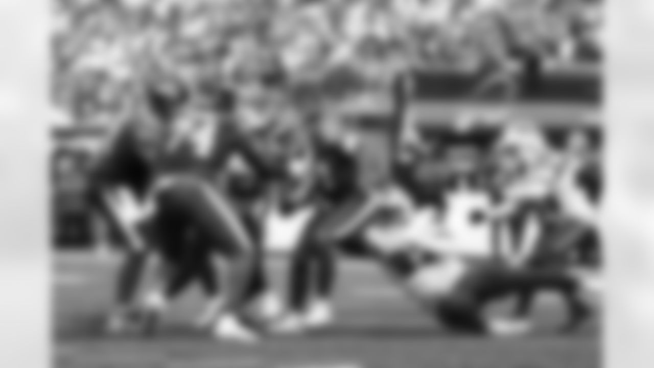 New York Jets vs Buffalo Bills, Regular Season, September 14, 2025 at Metlife Stadium.