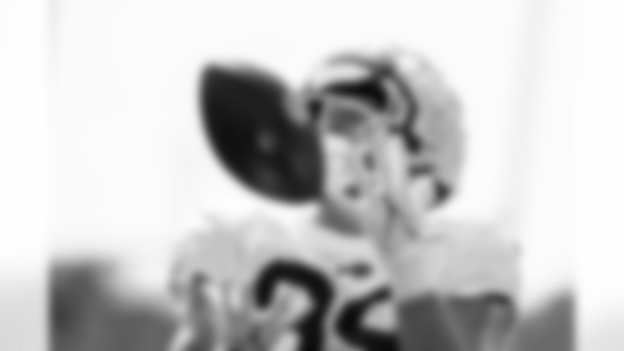 Stephen Gosnell (89). Buffalo Bills Training Camp, July 29, 2025 at St. John Fisher University.