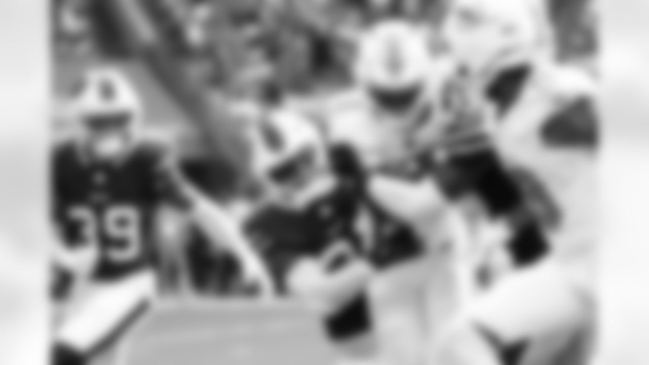 Miami Dolphins vs Buffalo Bills, Regular Season, November 09, 2025 at Hard Rock Stadium.