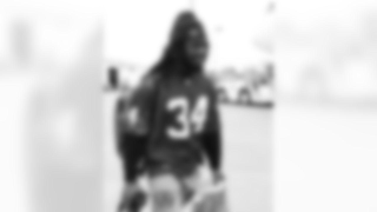 James Cook (4). Buffalo Bills travel to Jacksonville, January 10, 2026 at Buffalo Niagara International Airport.