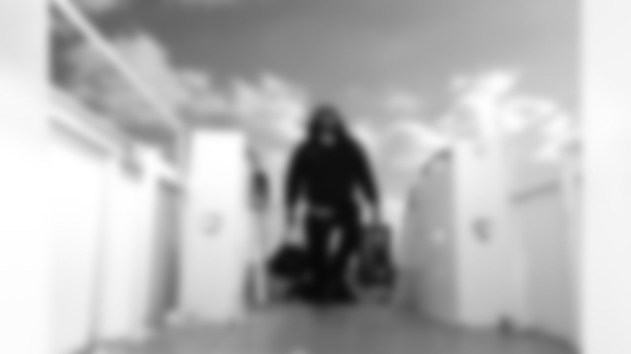 Dorian Williams (42). Buffalo Bills Travel to Houston, November 19, 2025 at Buffalo Niagara International Airport.