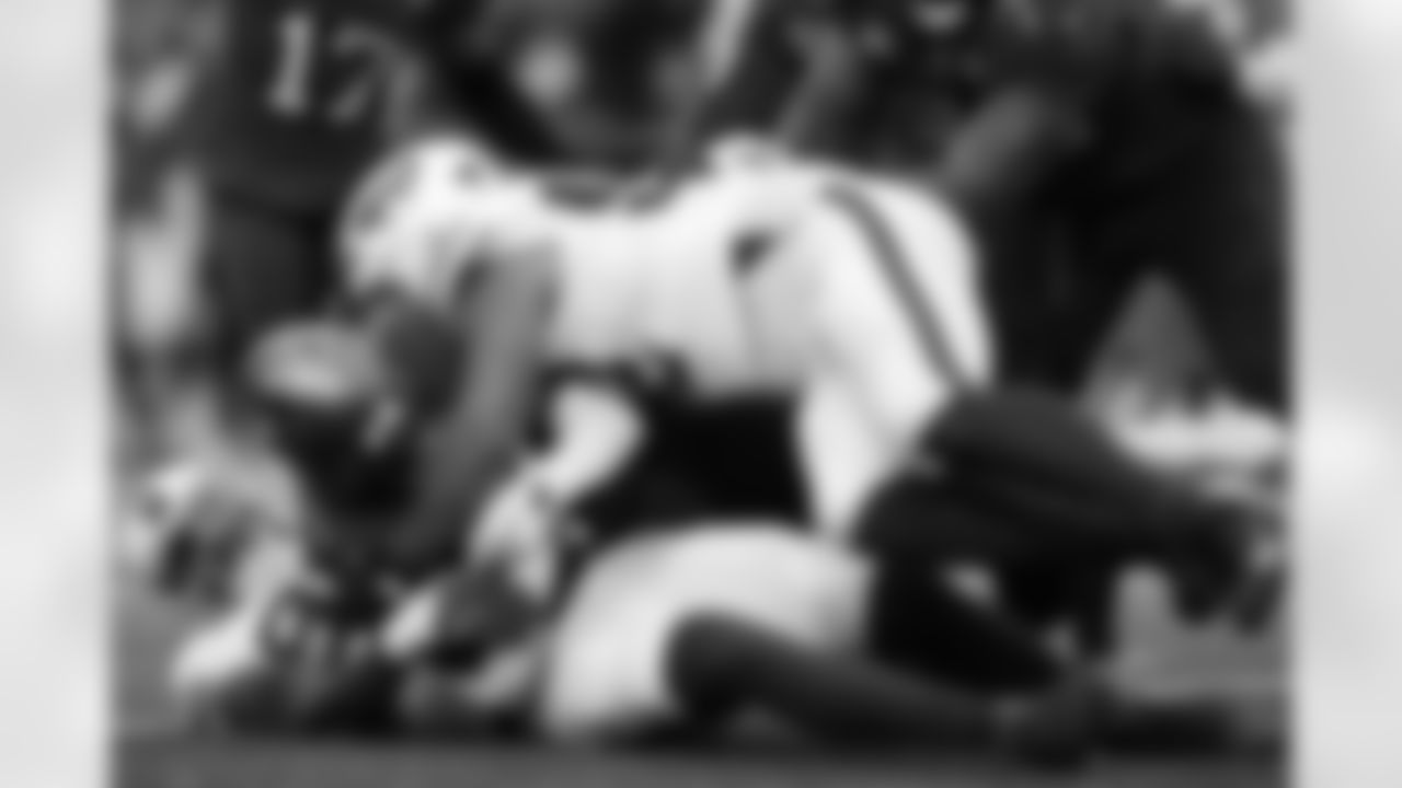 Buffalo Bills vs Tampa Bay Buccaneers, Regular Season, November 16, 2025 at Highmark Stadium.