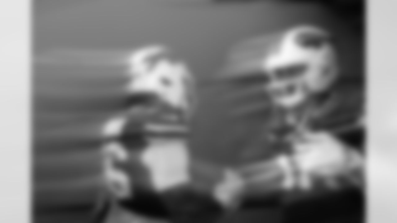 Miami Dolphins vs Buffalo Bills, Regular Season, November 09, 2025 at Hard Rock Stadium.