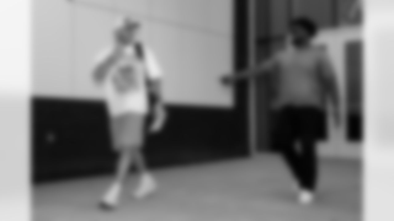 Dalton Kincaid (86), Reggie Gilliam (41). Buffalo Bills vs Baltimore Ravens, Regular Season, September 07, 2025 at Highmark Stadium.