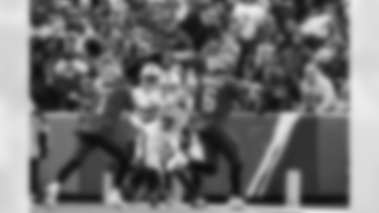 Buffalo Bills vs Tampa Bay Buccaneers, Regular Season, November 16, 2025 at Highmark Stadium.