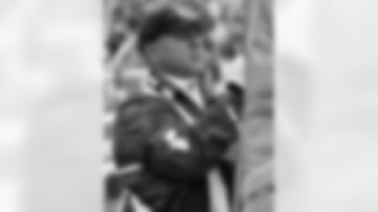 Buffalo Bills vs Tampa Bay Buccaneers, Regular Season, November 16, 2025 at Highmark Stadium.