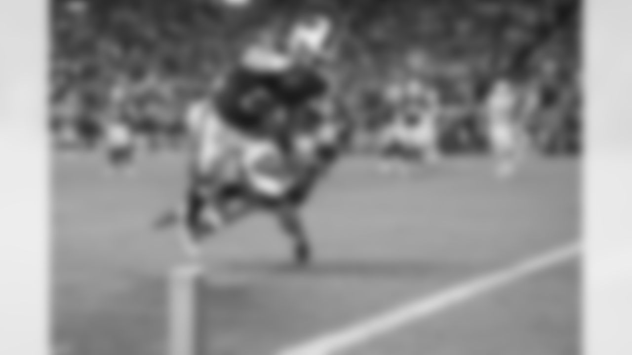Miami Dolphins vs Buffalo Bills, Regular Season, January 07, 2024 at Hard Rock Stadium.