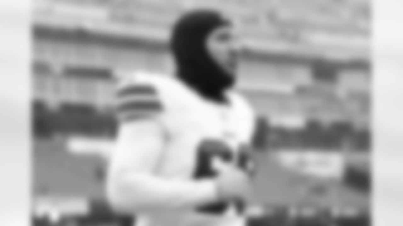 New England Patriots vs Buffalo Bills, Regular Season, December 14, 2025 at Gillette Stadium.