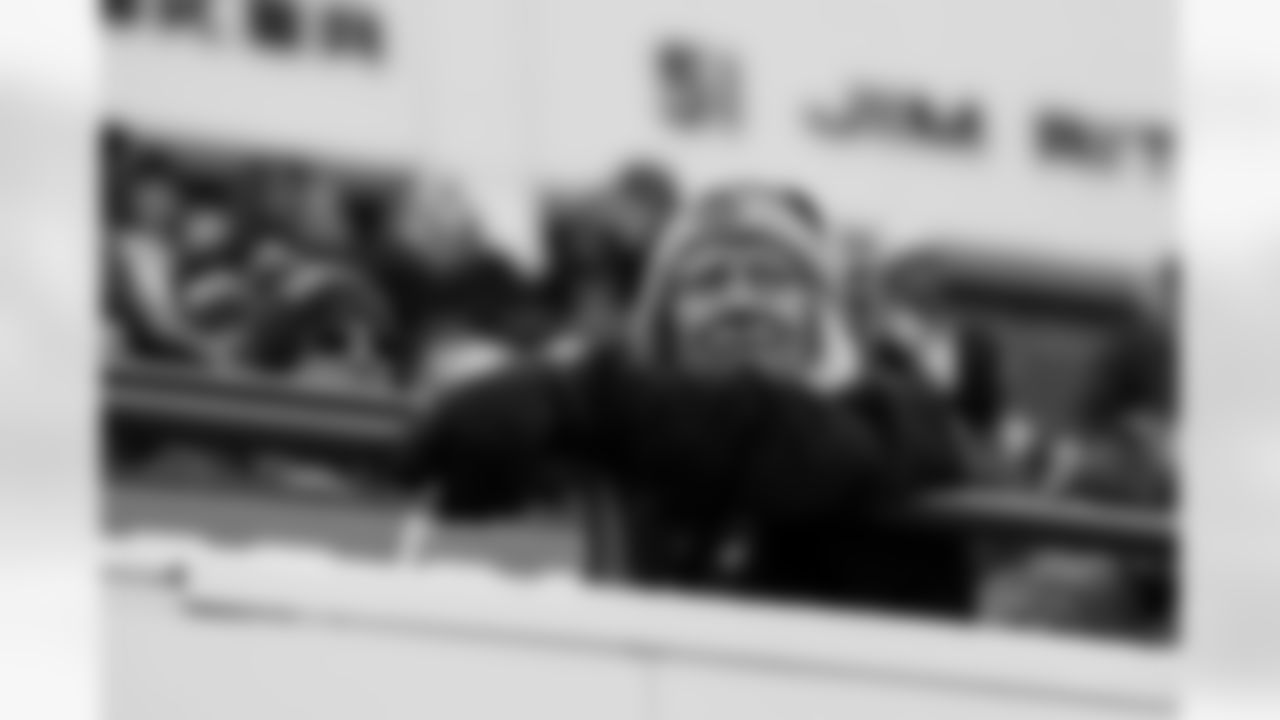 Buffalo Bills vs Tampa Bay Buccaneers, Regular Season, November 16, 2025 at Highmark Stadium.