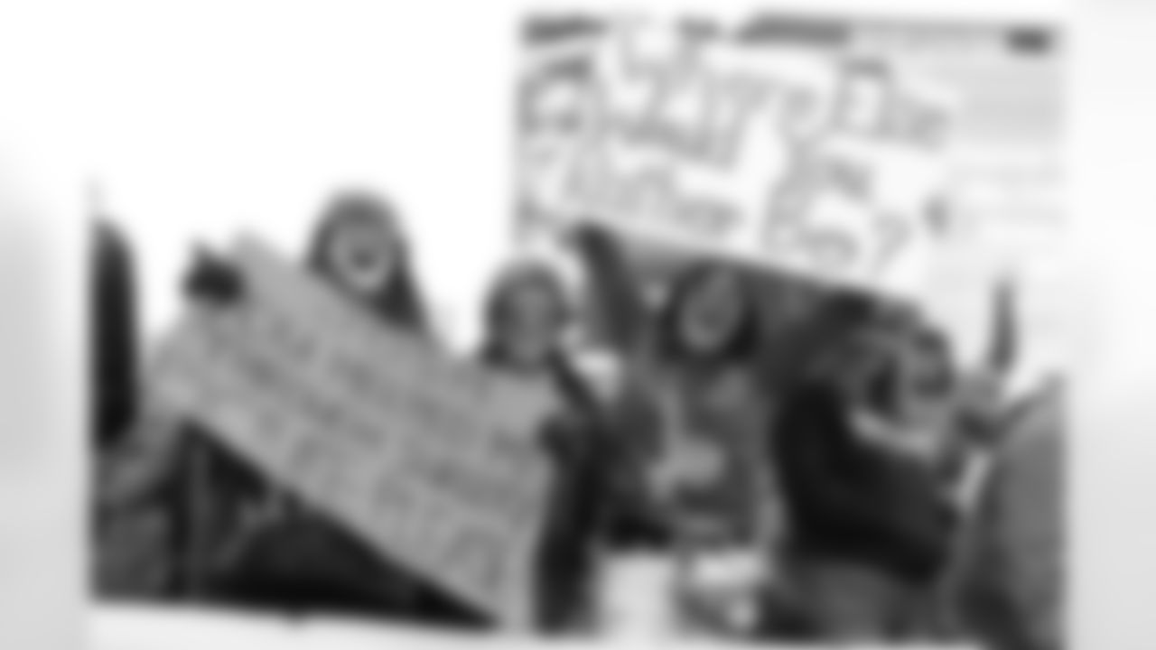 Buffalo Bills vs Denver Broncos, Divisional Game, January 17, 2026 at Empower Field at Mile High.