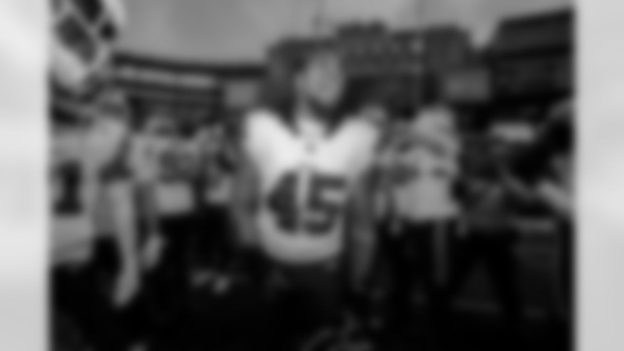 New England Patriots vs Buffalo Bills, Regular Season, December 14, 2025 at Gillette Stadium.