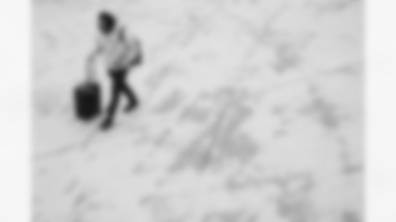 Shaq Thompson (45). Buffalo Bills travel to Cleveland, December 20, 2025 at Buffalo Niagara International Airport.