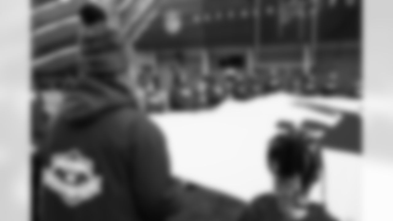 Buffalo Bills vs Philadelphia Eagles, Regular Season, December 28, 2025 at Highmark Stadium.