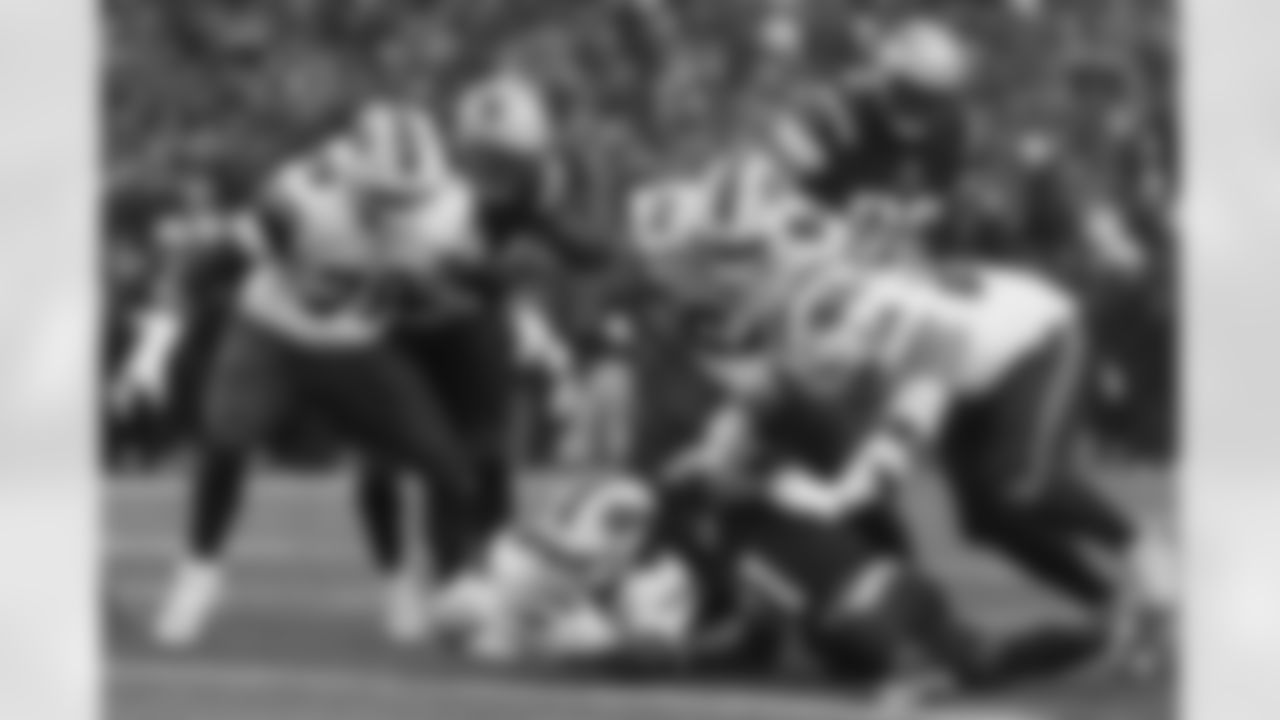 New England Patriots vs Buffalo Bills, Regular Season, December 14, 2025 at Gillette Stadium.