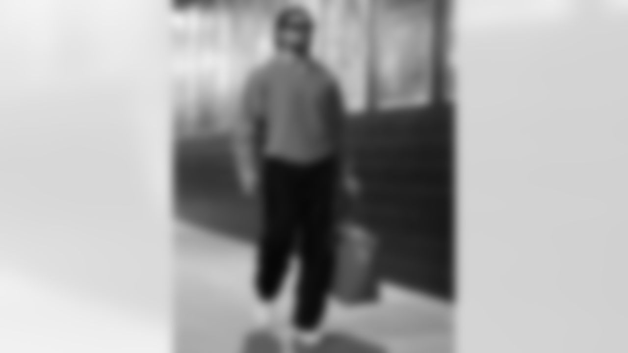 New England Patriots vs Buffalo Bills, Regular Season, December 14, 2025 at Gillette Stadium.