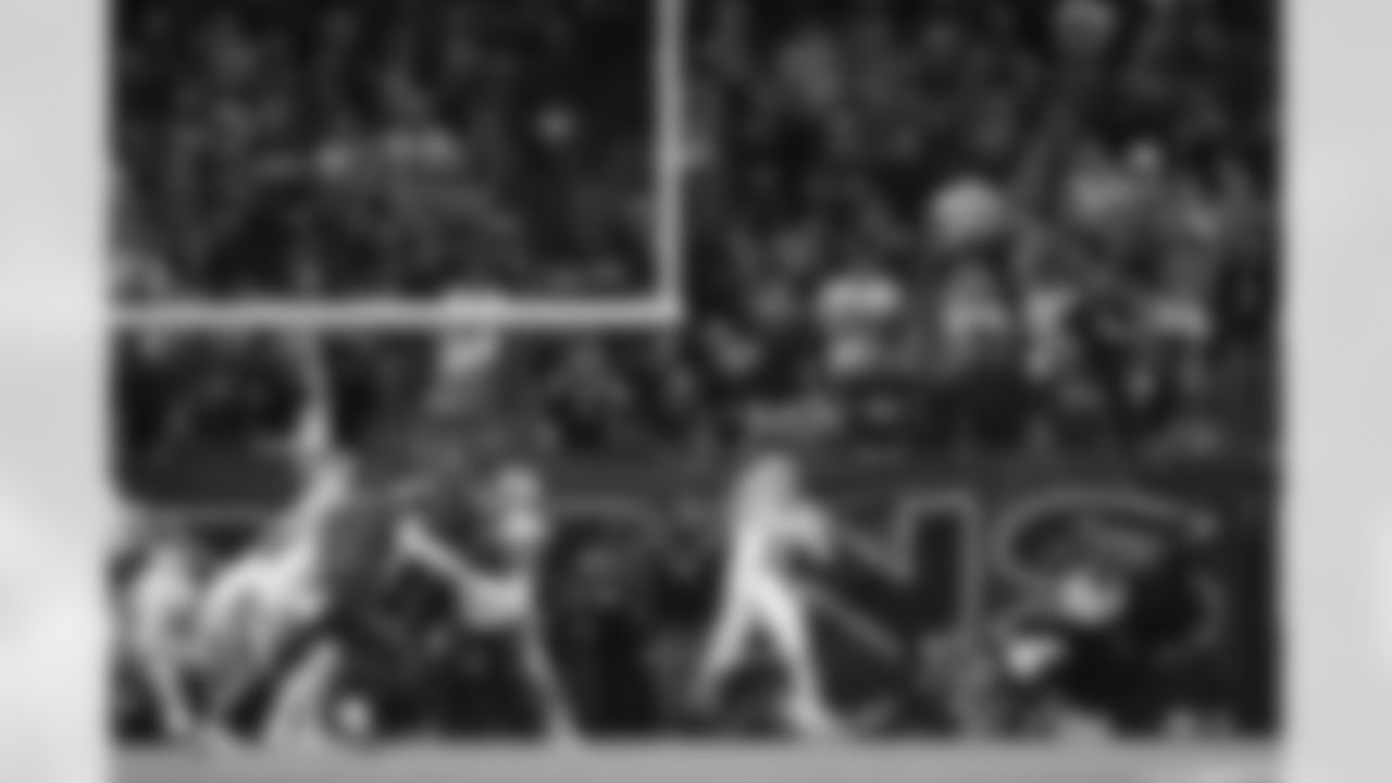 Houston Texans vs Buffalo Bills, Regular Season, November 20, 2025 at NRG Stadium.