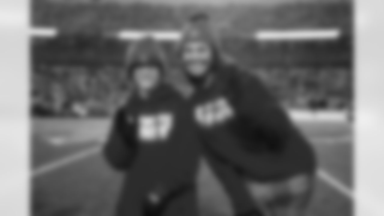 Buffalo Bills vs Philadelphia Eagles, Regular Season, December 28, 2025 at Highmark Stadium.