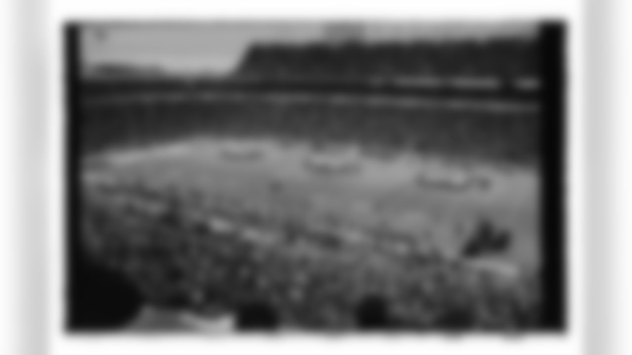 Buffalo Bills vs New York Jets, Regular Season, January 04, 2026 at Highmark Stadium.