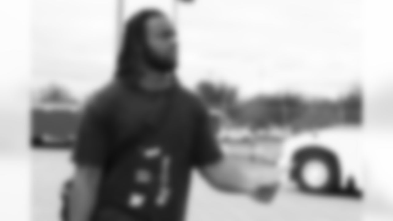 T.J. Sanders (98). Buffalo Bills Travel to Miami, November 08, 2025 at Buffalo Niagara International Airport.