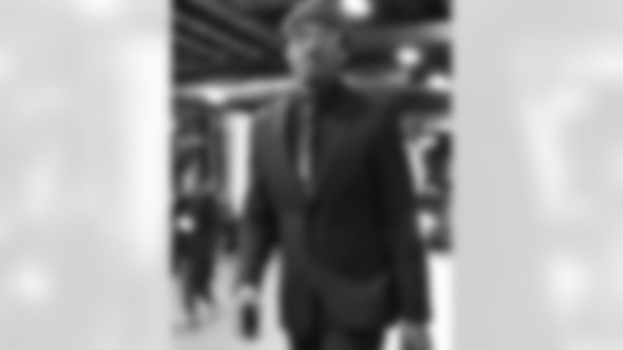 Buffalo Bills vs Denver Broncos, Divisional Game, January 17, 2026 at Empower Field at Mile High.