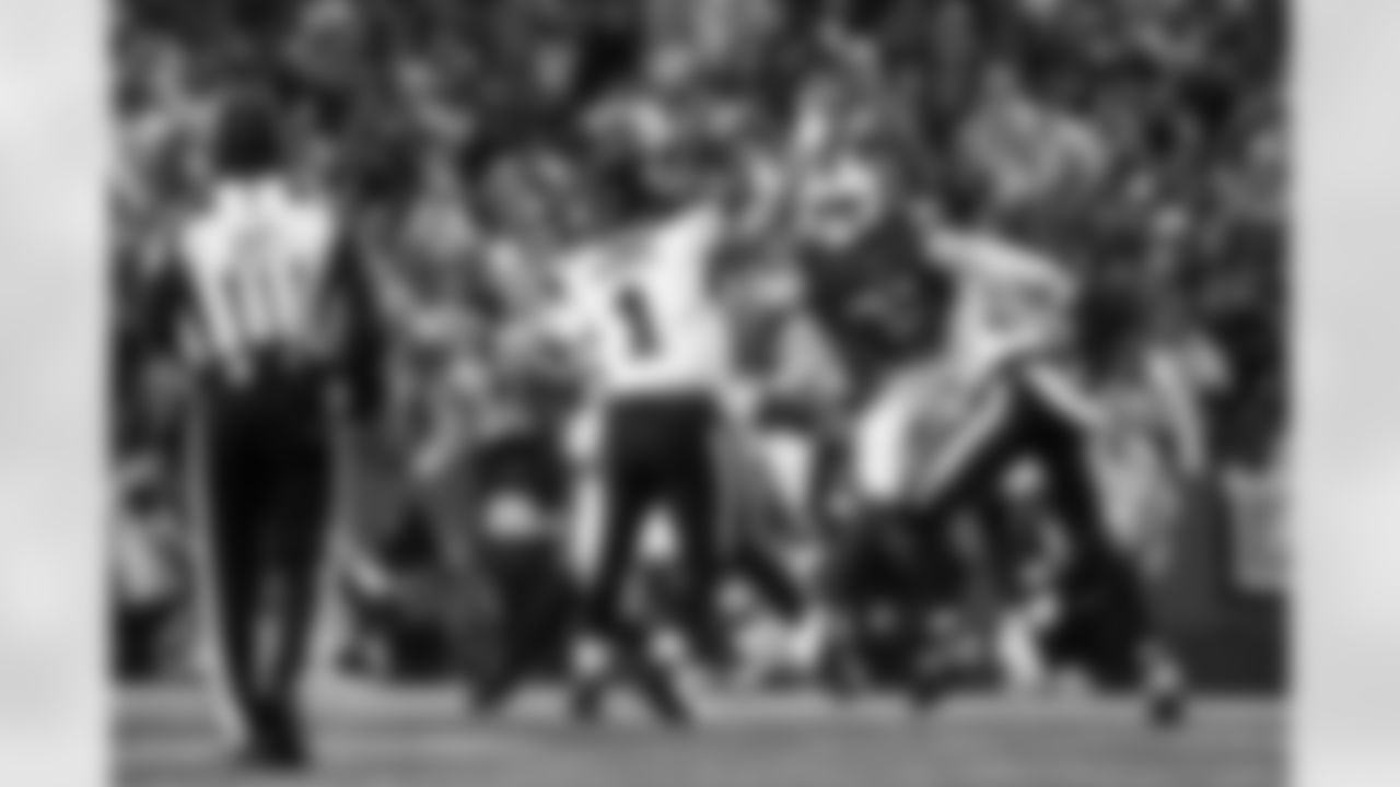 Buffalo Bills vs Philadelphia Eagles, Regular Season, December 28, 2025 at Highmark Stadium.