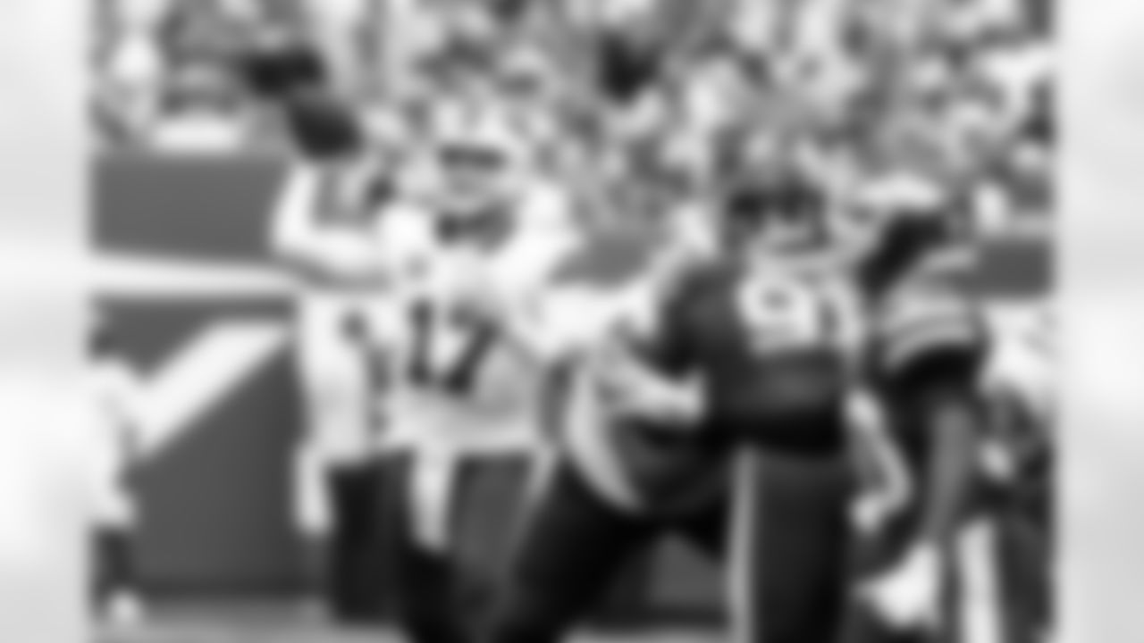 New York Jets vs Buffalo Bills, Regular Season, September 14, 2025 at Metlife Stadium.