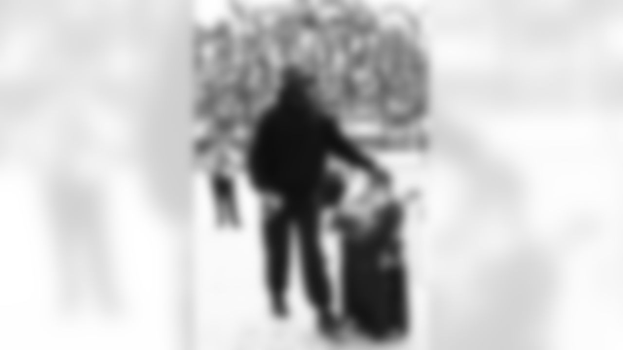 Miami Dolphins vs Buffalo Bills, Regular Season, November 09, 2025 at Hard Rock Stadium.