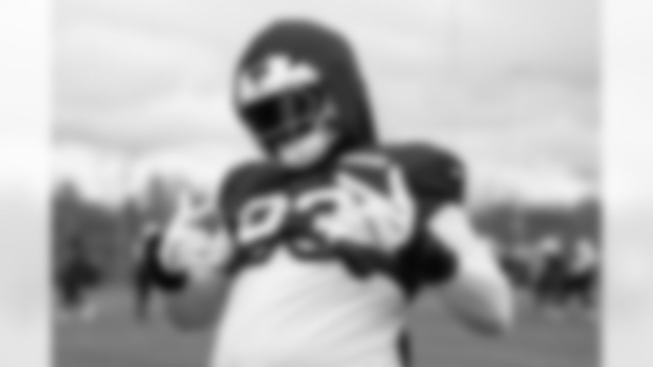 Zion Logue (93). Buffalo Bills Week 11 Practice, November 13, 2025 at Buffalo Bills Training Center.