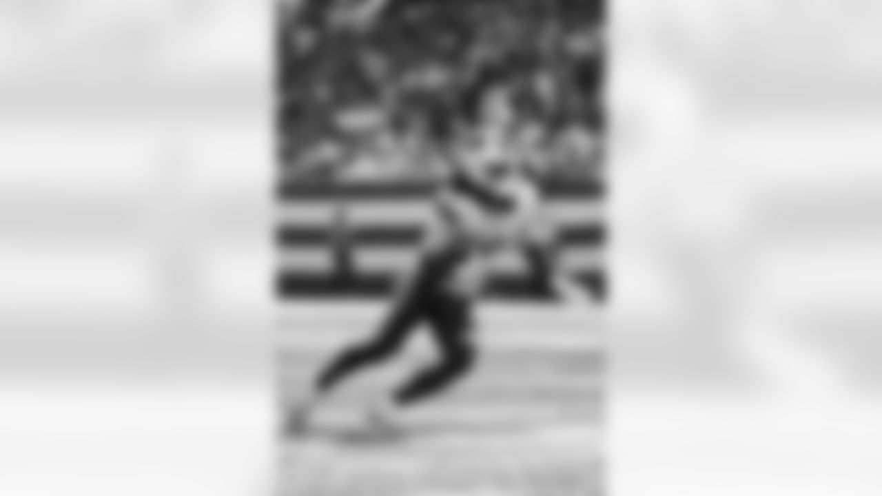 New York Jets vs Buffalo Bills, Regular Season, September 14, 2025 at Metlife Stadium.