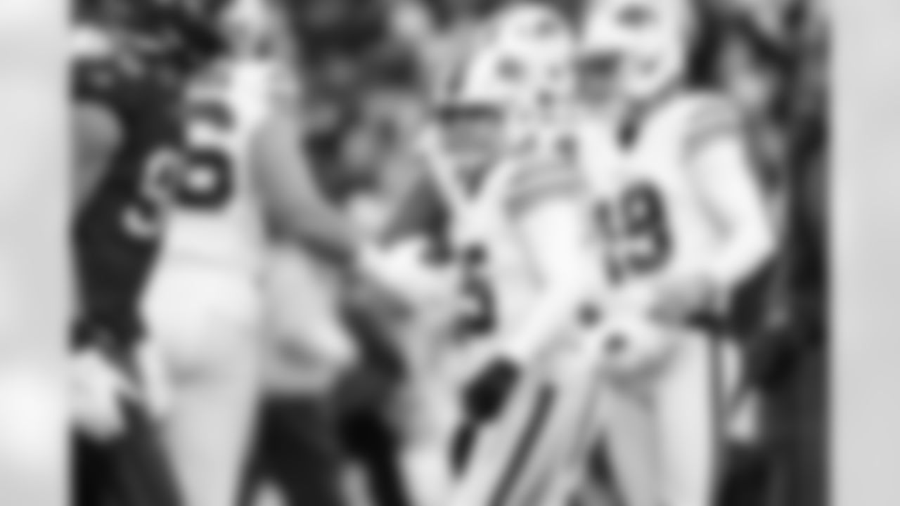 Buffalo Bills vs Tampa Bay Buccaneers, Regular Season, November 16, 2025 at Highmark Stadium.