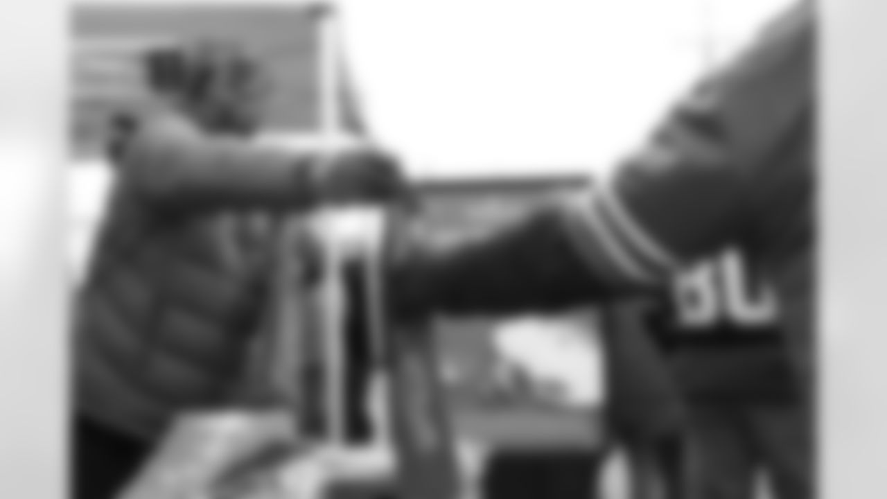 Buffalo Bills vs Tampa Bay Buccaneers, Regular Season, November 16, 2025 at Highmark Stadium.